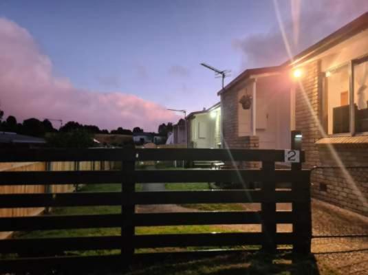 Waratah Waterfall Retreat Unit 1 Free Pay Tv In Two Rooms Free Wifi Exteriör bild