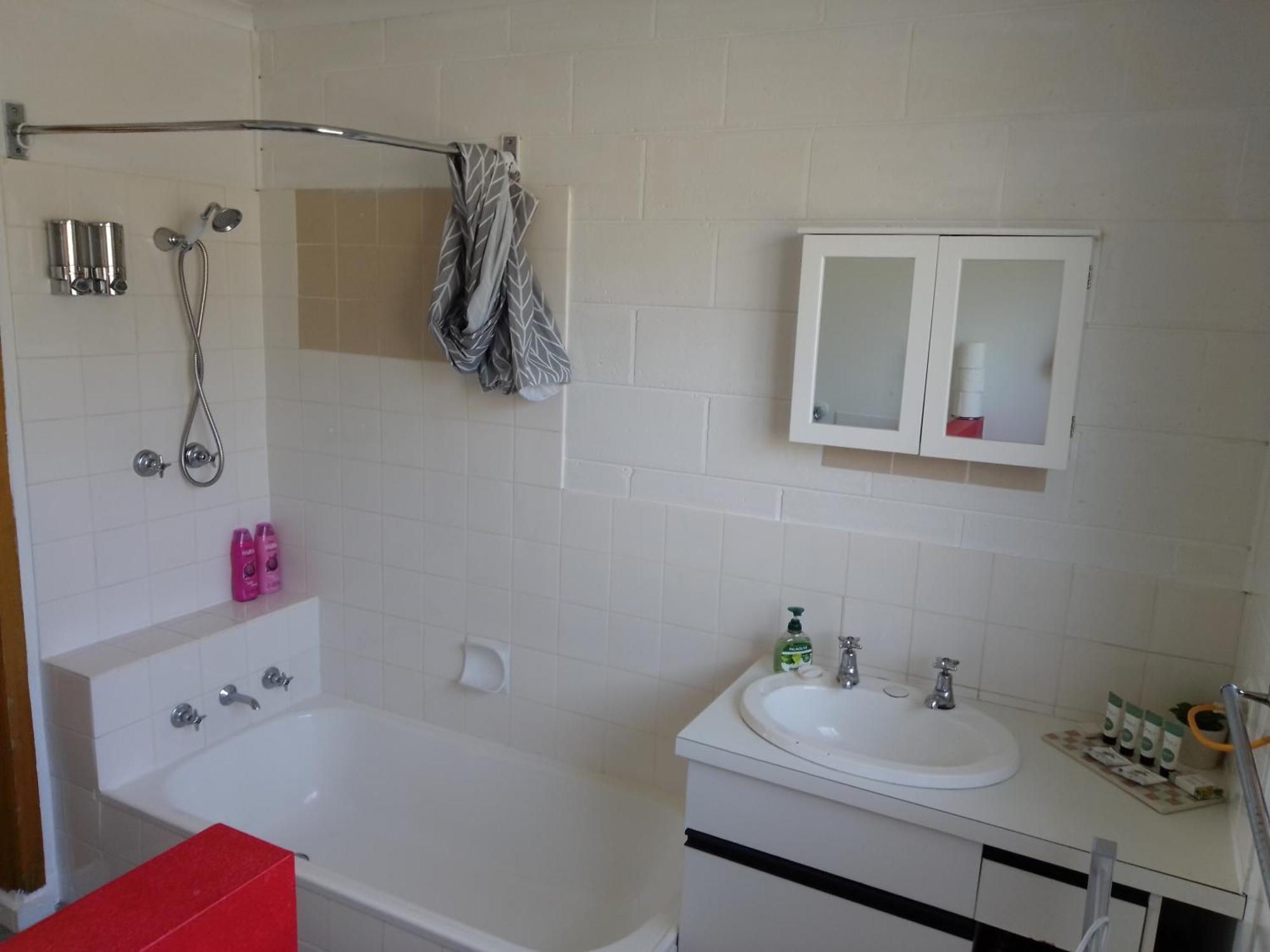 Waratah Waterfall Retreat Unit 1 Free Pay Tv In Two Rooms Free Wifi Exteriör bild